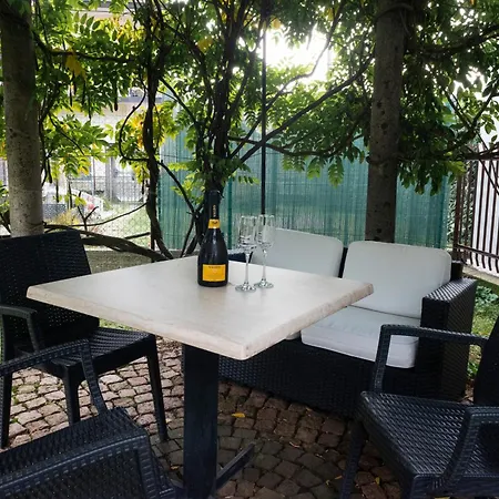 Apartment Giardino Prive - Casa Aldo *